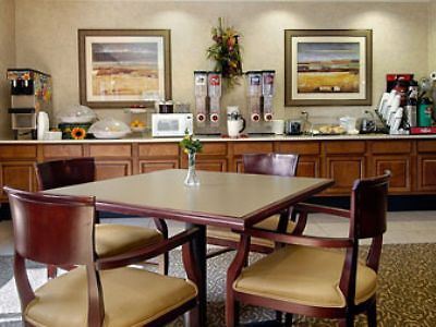 Days Inn Таллахасси Ресторан фото